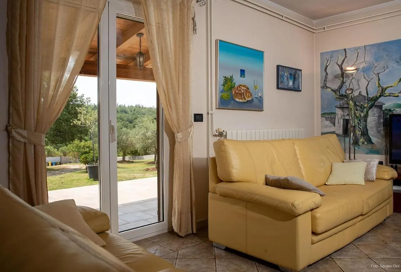 Holiday House Ivanka For 5 Persons With Pool Contry Side Of Rovinj Rovinjsko Selo