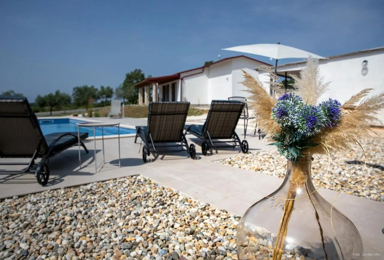 Holiday House Ivanka For 5 Persons With Pool Contry Side Of Rovinj Rovinjsko Selo Croatia